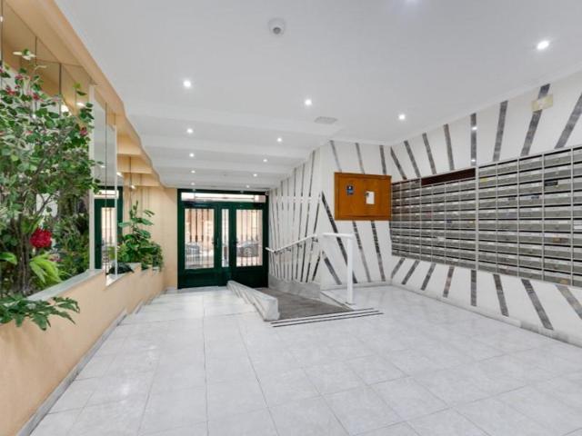 Apartamento en venta en Torrevieja photo 0