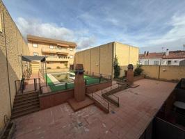 Piso en venta en Pilas photo 0