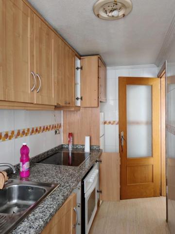 Apartamento en venta en Torrevieja, Centro photo 0