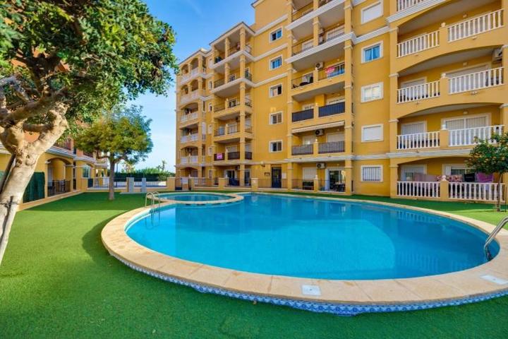 Apartamento en venta en Torrevieja, Torreblanca photo 0