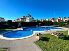 Apartamento en venta en Cabo Roig, Cabo Roig photo 0