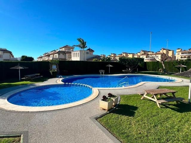 Apartamento en venta en Cabo Roig, Cabo Roig photo 0