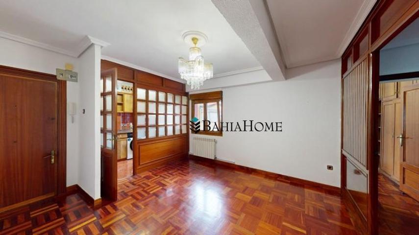 Piso en venta en Torrelavega, Barreda photo 0