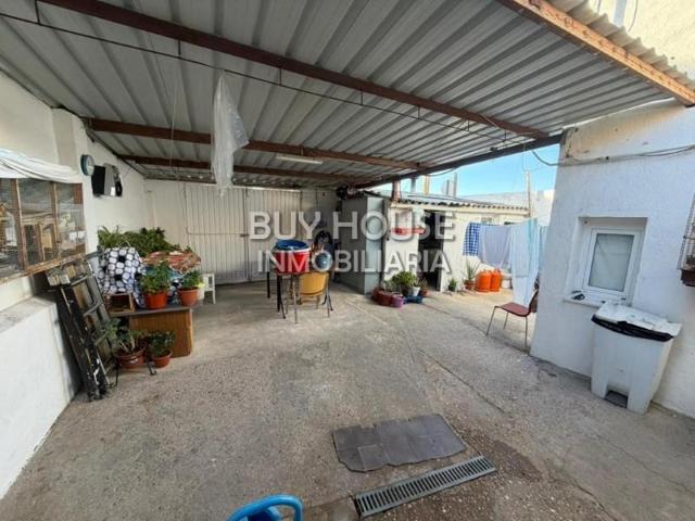 Casa en venta en Bargas photo 0