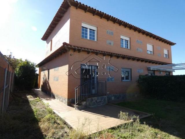 Chalet en venta en Carranque, Carranque photo 0