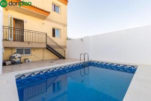 Adosada en venta en Cijuela, Campo de futbol photo 0