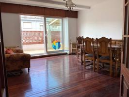 Piso en venta en Noia, Noia photo 0