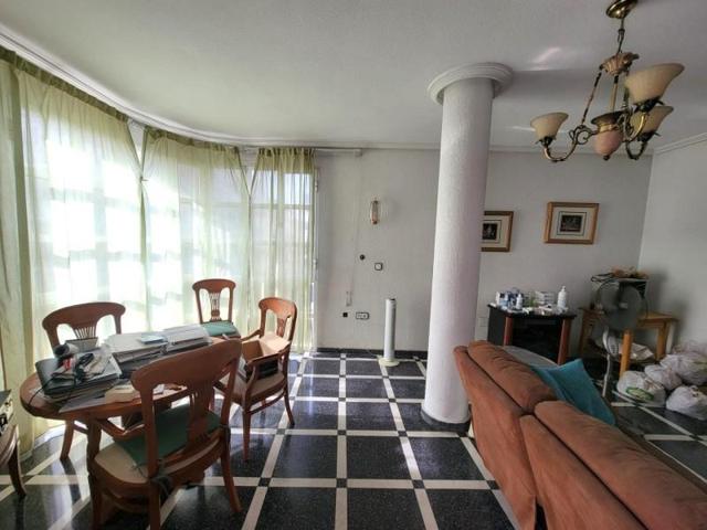 Apartamento en venta en Torrevieja photo 0