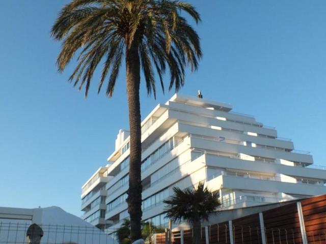 Apartamento en venta en Roses photo 0