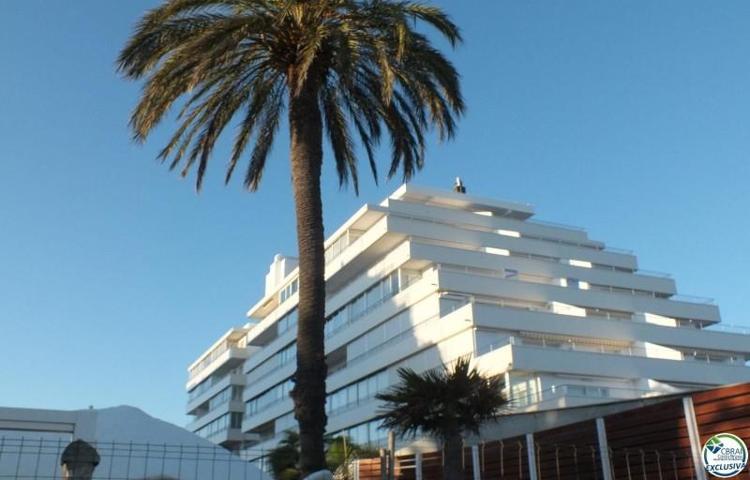 Apartamento en venta en Roses, Santa Margarida photo 0