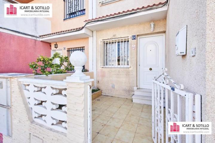 Adosada en venta en Vinaròs, Casco Urbano photo 0