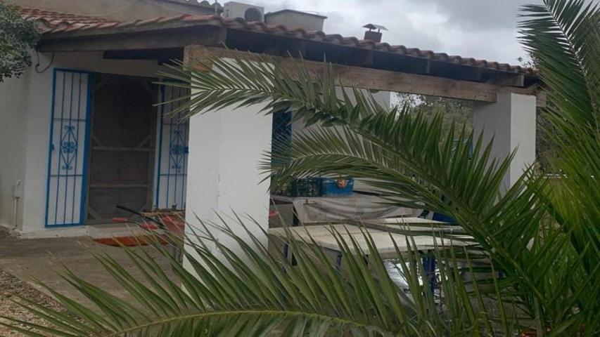Casa con terreno en venta en Camarles, Afueras del pueblo photo 0