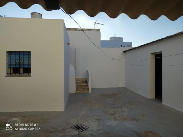 Casa en venta en Chiclana de la Frontera, Fuente amarga photo 0