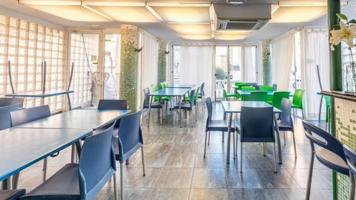 Local comercial en venta en Piles photo 0