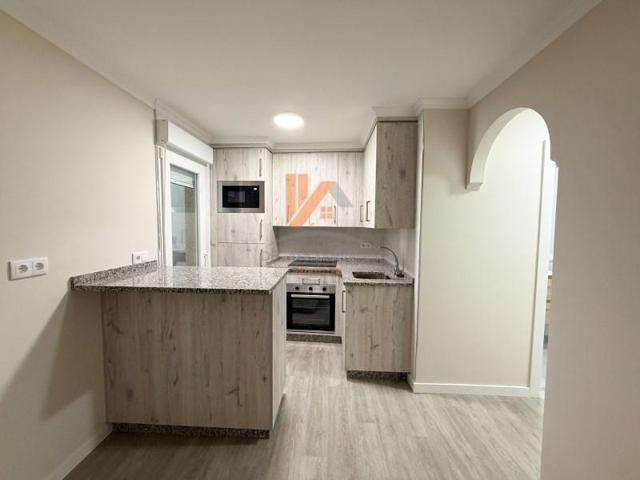 Apartamento en venta en Santiago de Compostela photo 0