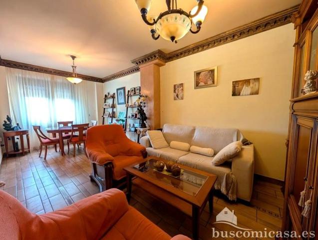 Chalet en venta en Linares, Avenida Valenzuela, 23700 photo 0