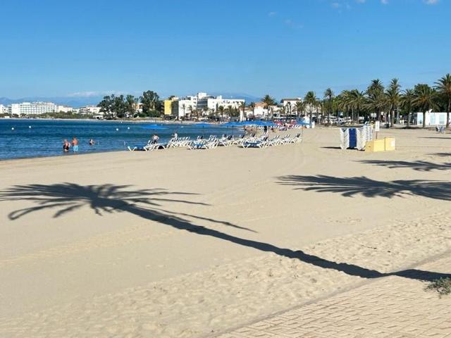 Apartamento en venta en Roses photo 0