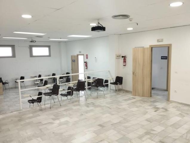 Local comercial en venta en Nerja, Costa del Sol Oriental - Axarquía photo 0