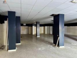 Local comercial en venta en Zaragoza, Actur photo 0