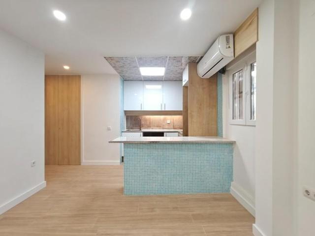 Piso en venta en Barcelona, La Marina Montjuic photo 0