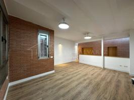 Oficina en venta en Leganés, Carrascal photo 0