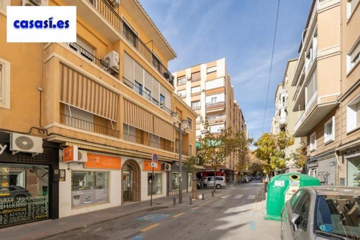 Piso en venta en Granada, Centro photo 0