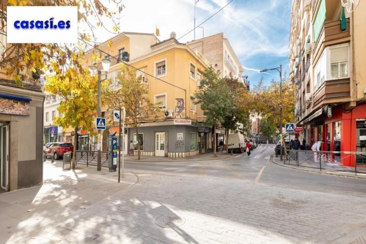 Piso en venta en Granada, Centro photo 0