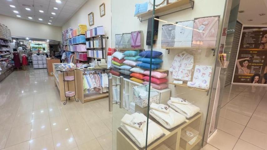 Local comercial en venta en Valencia, Campanar photo 0