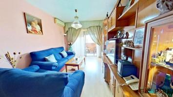 Piso en venta en Madrid, Calle Besolla, 28025 photo 0