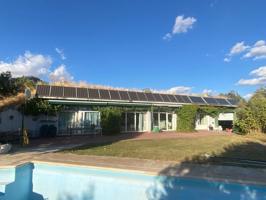 Chalet en venta en Valoria la Buena, Valoria La Buena photo 0