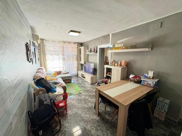 Piso en venta en Sant Feliu de Llobregat, Les Roses - Castellbell photo 0