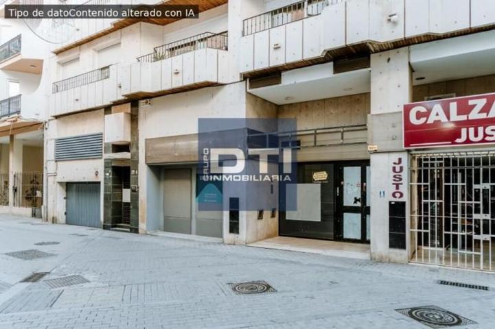 Local comercial en venta en Huelva photo 0