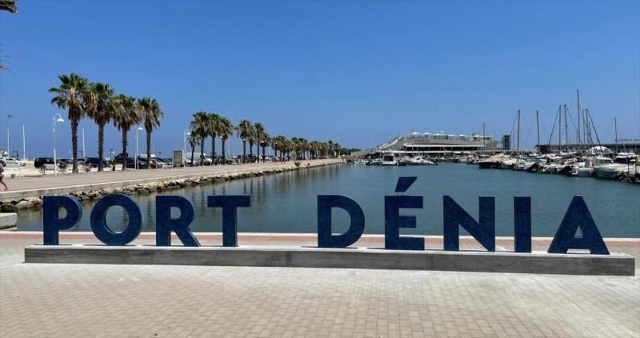 Casa en venta en Denia, El Puerto photo 0