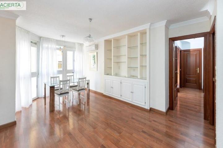 Piso en venta en Granada, Recogidas photo 0