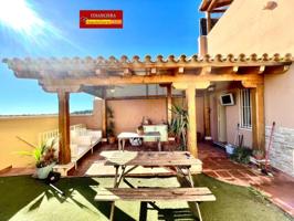 Chalet en venta en Alcalá de Guadaira, Cruz de Marchenilla photo 0