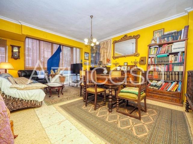 Piso en venta en Alicante, Centro photo 0