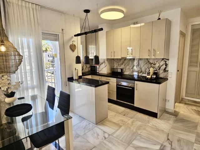 Piso en venta en Torrox photo 0