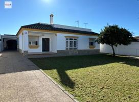 Casa en venta en Sanlúcar de Barrameda, Capuchinos photo 0