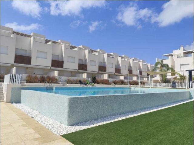 Bungalow en venta en Torrevieja photo 0