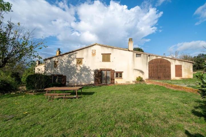 Casa con terreno en venta en Sils, Vallcanera photo 0