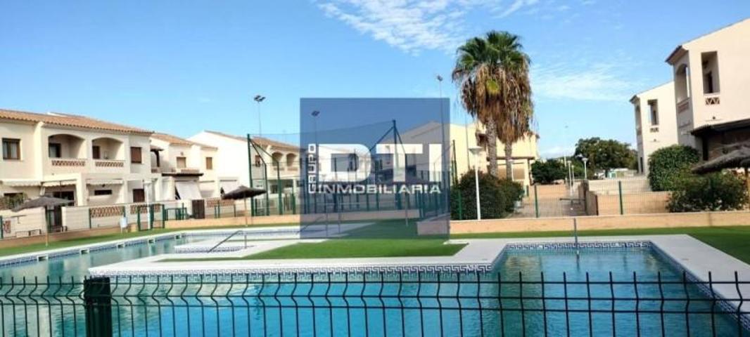 Casa en venta en Punta Umbría photo 0