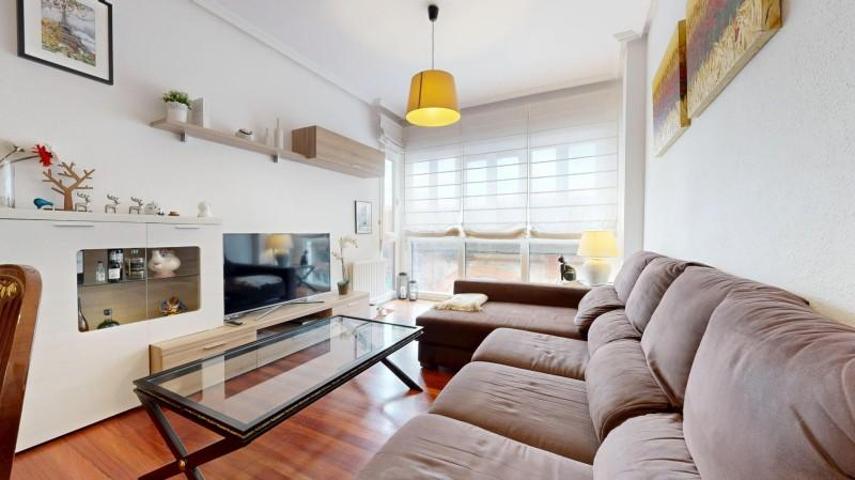 Piso en venta en Bilbao, Abando photo 0