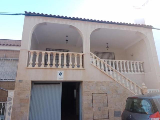 Chalet en venta en Torrevieja, Playa de los Locos photo 0