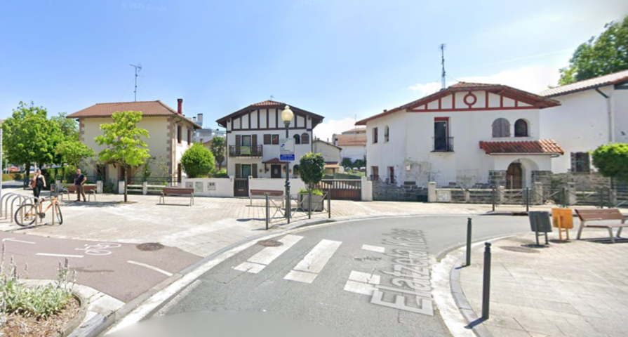 Casa en venta en Irun, Irun photo 0