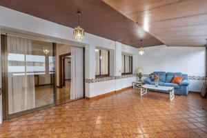 Piso en venta en Granada, Constitucion photo 0