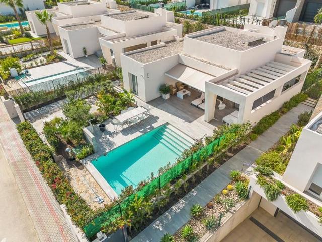 Chalet en venta en Algorfa, La finca Golf photo 0