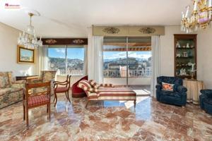 Piso en venta en Granada, Centro photo 0