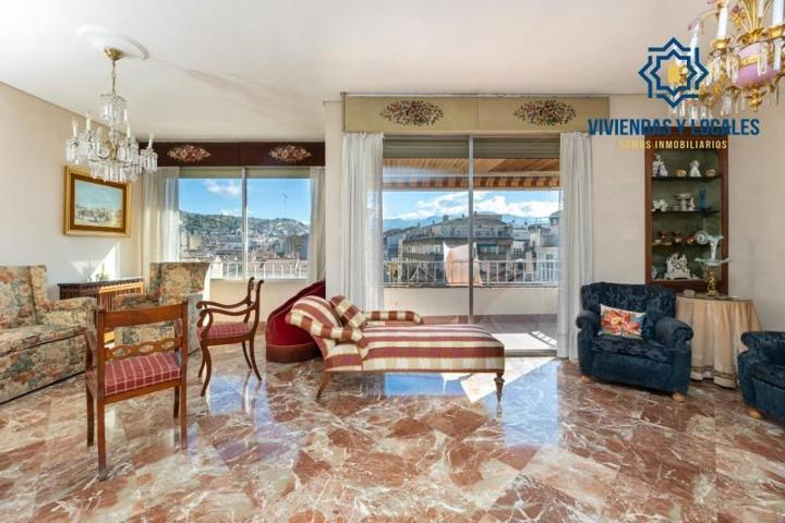 Piso en venta en Granada, Centro photo 0