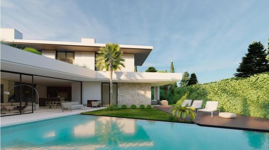 Terreno en venta en Marbella, Cabopino-Artola photo 0