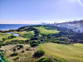 Apartamento en venta en La Línea de la Concepción, Alcaidesa photo 0